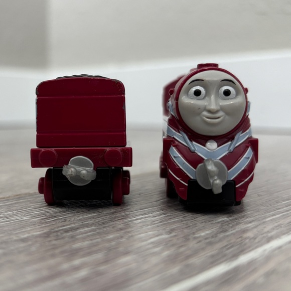 Thomas & Friends Caitlin and Tender - Picture 3 of 8